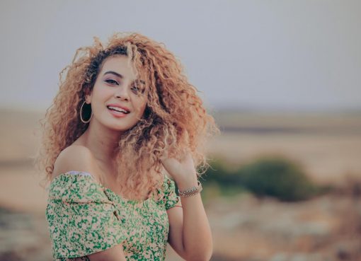 شاكيرا المغرب مريم الزواق في أغنية بعنوان “شكرا”