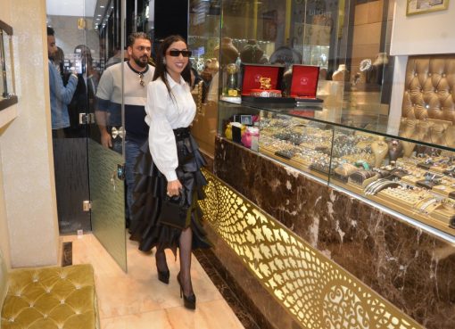 الفنانة دنيا باطمة تفتتح مهرجان رواق الأميرات في نسخته الثالثة