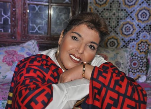 النجمة حياة الادريسي تعود بقوة إلى الساحة الفنية بأسلوب جديد