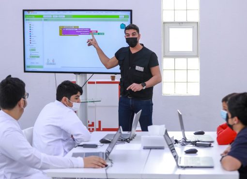 “مبرمج القرن” ينطلق بتجربة استثنائية